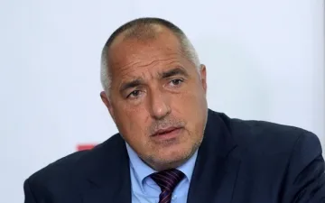 Цял хотел с туристи от Банско са на Лъвов мост