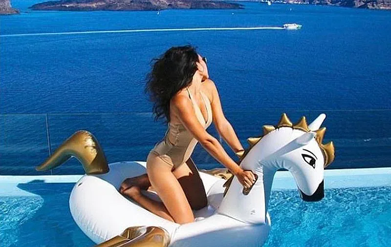 Животът на богатите деца  под карантина