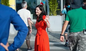Яна Титова става майка в „Откраднат живот“