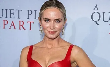 Емили Блънт развенчава Холивуд