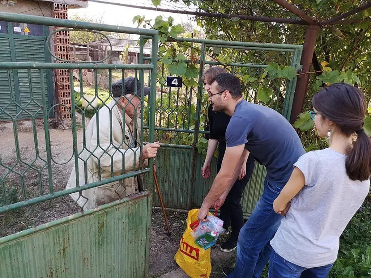 Русе със специална грижа за възрастни и болни