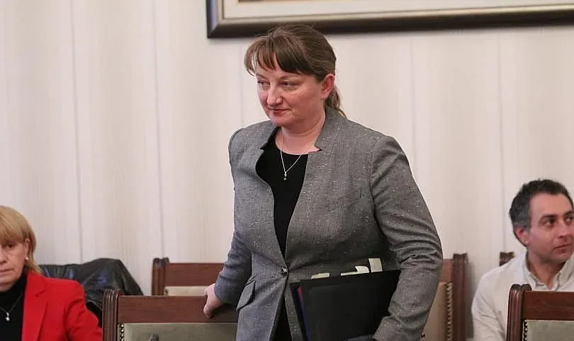 Осигуряват кризисни пари за здравната система