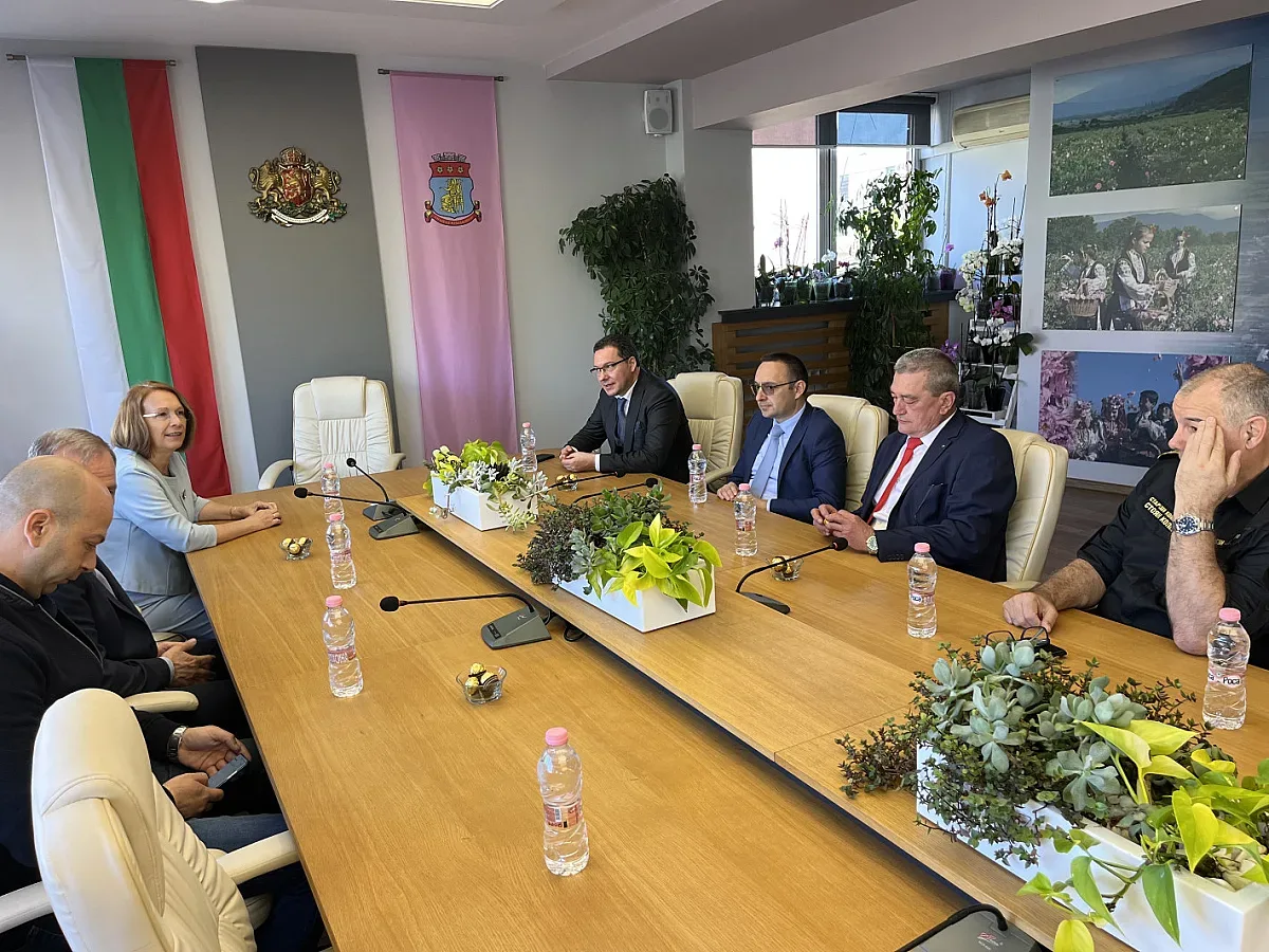 Кметът Галина Стоянова се среща с министъра на вътрешните работи Даниел Митов
