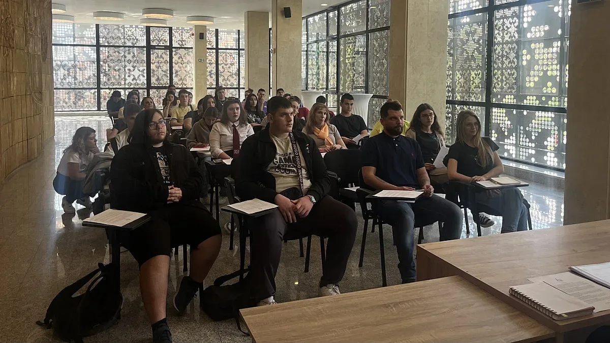 Арт сцена и Община Стара Загора събраха ученици за съвместни инициативи