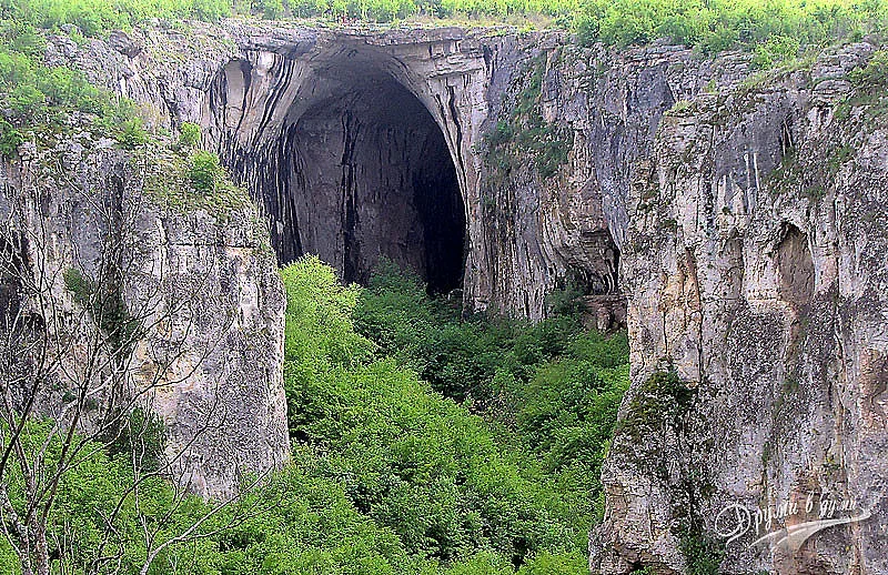 Всички я знаят - пещерата, която сбъдва желания