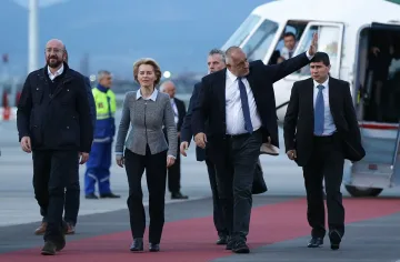 Евродепутати с призив към Лайен за мерки срещу рецесия