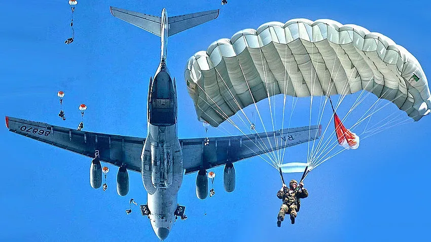 Путин разказа как скачал с парашут