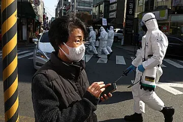 Коронавирусът зарази 100 000