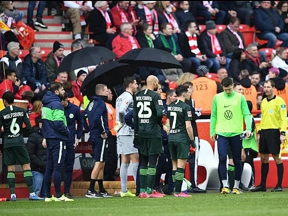 Нов скандал с фенове в Бундеслигата