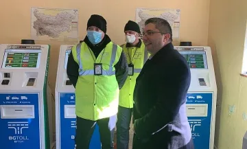 Нанков се похвали с гладък старт на тол системата