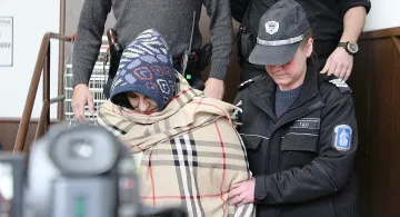 Дъщерята на цар Киро остава в ареста