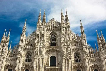 Отварят катедралата в Милано