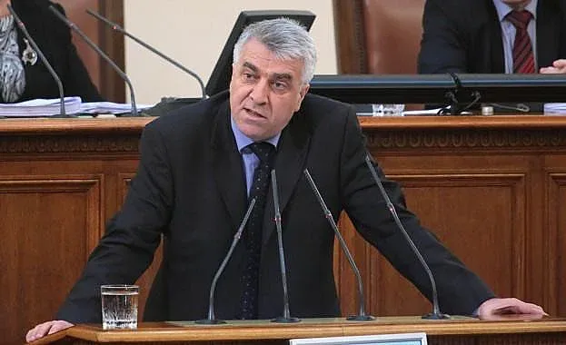 Защо са криви сметките на Румен Гечев