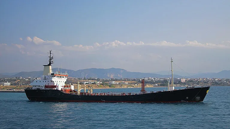 Филипински кораб под карантина край Бургас