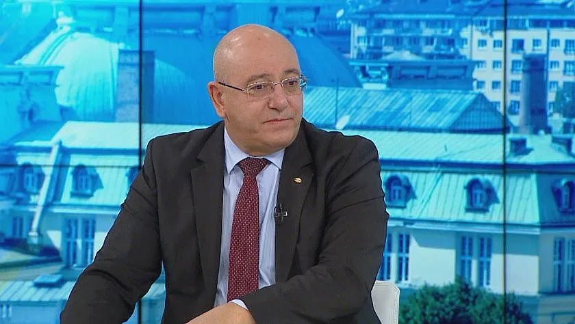 Екоминистърът остава без кадри, уплашени са