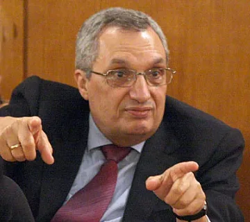 Костов на разпит за куфарчето на Ханке