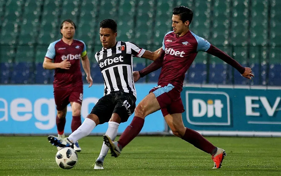 Локо (Пд) се върна на третото място