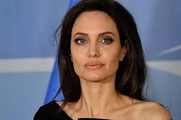 Анджелина Джоли: Страх ме е за дъщеря ми