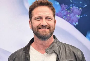 Джерард Бътлър към българките: Сам съм, идвам!