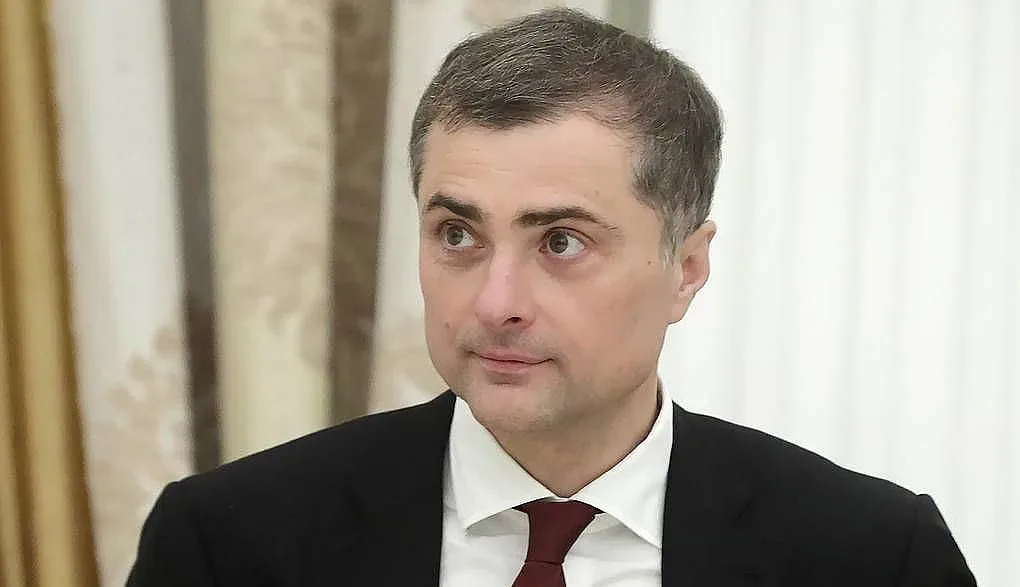 Сив кардинал напуска Кремъл