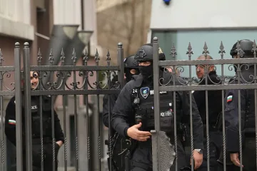 Изземват още артефакти от колекцията на Божков
