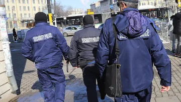 Спецакция във Варна, 9 задържани