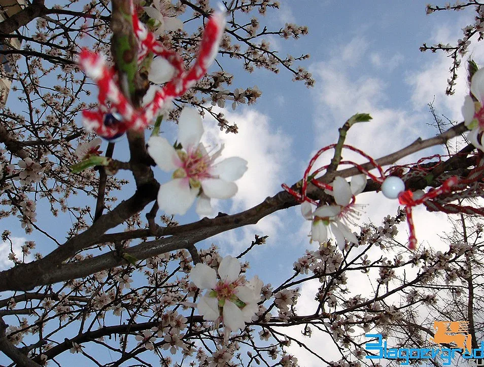 Пролет или зима ни чака до Баба Марта