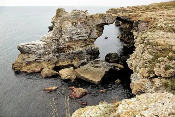 Пиратската история на Селото на сабята