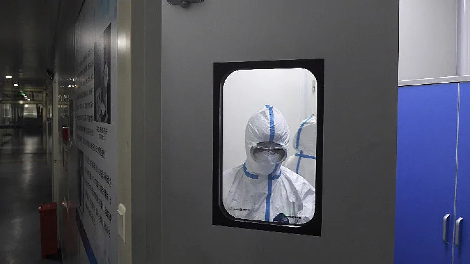 Двама македонци глътнаха коронавирус