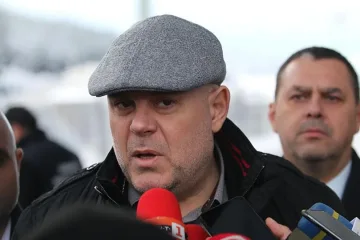 Гешев отвори чистилището на прехода