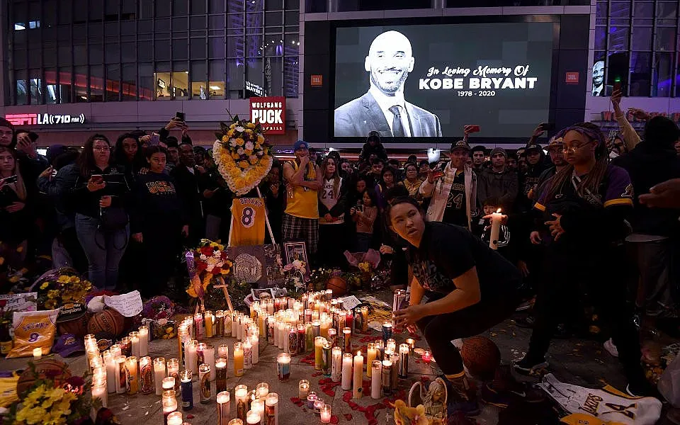 Погребали тайно Коби и дъщеря му