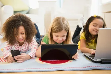 Събития бележат деня за безопасен интернет