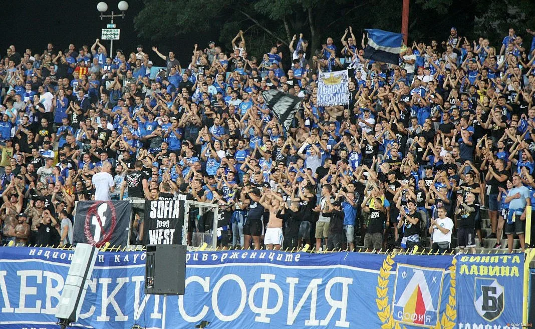 Колко са дълговете на Левски?