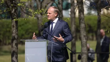 Център и ляво водят в анкетите за президентските избори в Полша