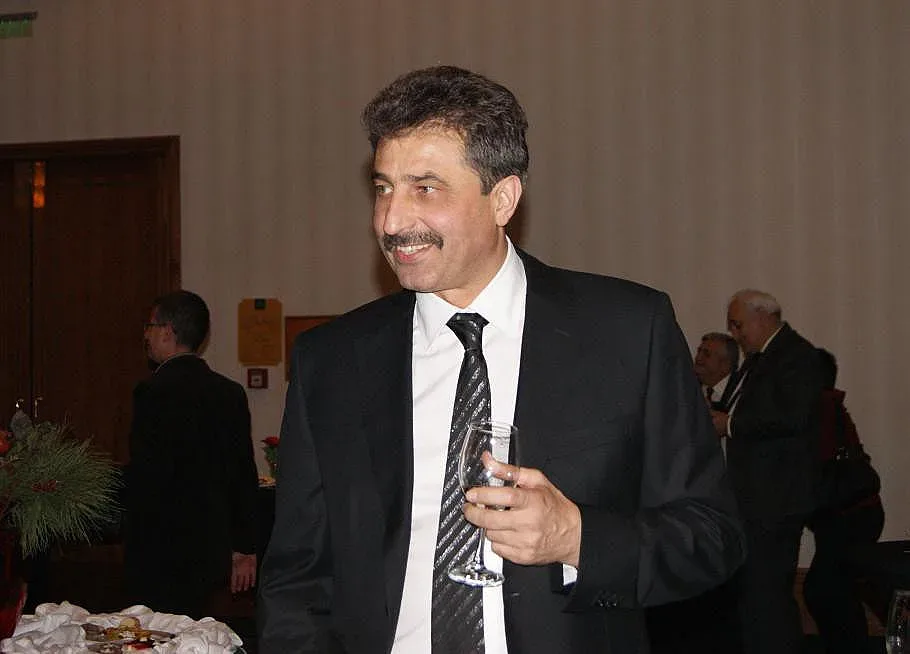 Сръбски лидер : Предайте Цветан Василев на България