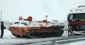 БТР-и возят болни за хемодиализа в Лудогорието