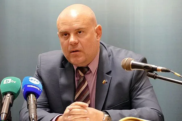 Гешев: Русия пази Цветан Василев