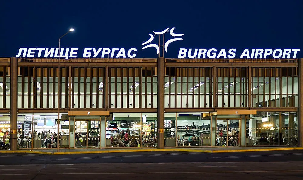 Летище Бургас се сдоби с термокамера, Варна още не