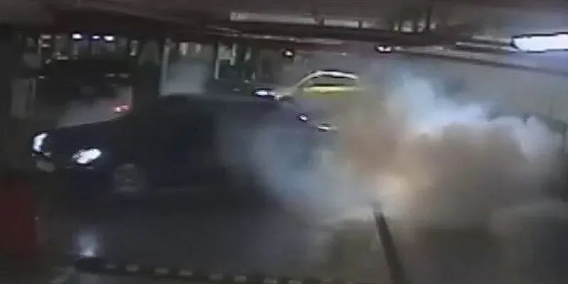 Новата мода: Дрифтинг в гаражите на моловете