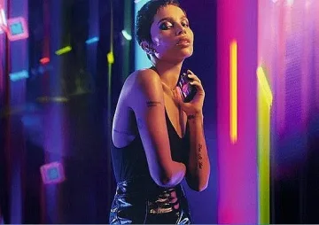 Зоуи Кравиц опиянява по Ив Сен Лоран