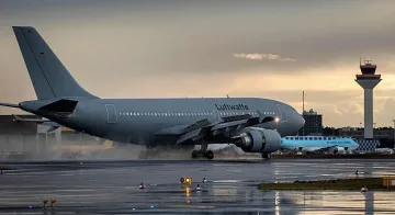 Коронавирус-самолет с българин кацна в Германия