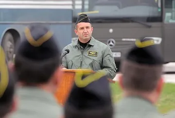 Лъжата като ценност в армията