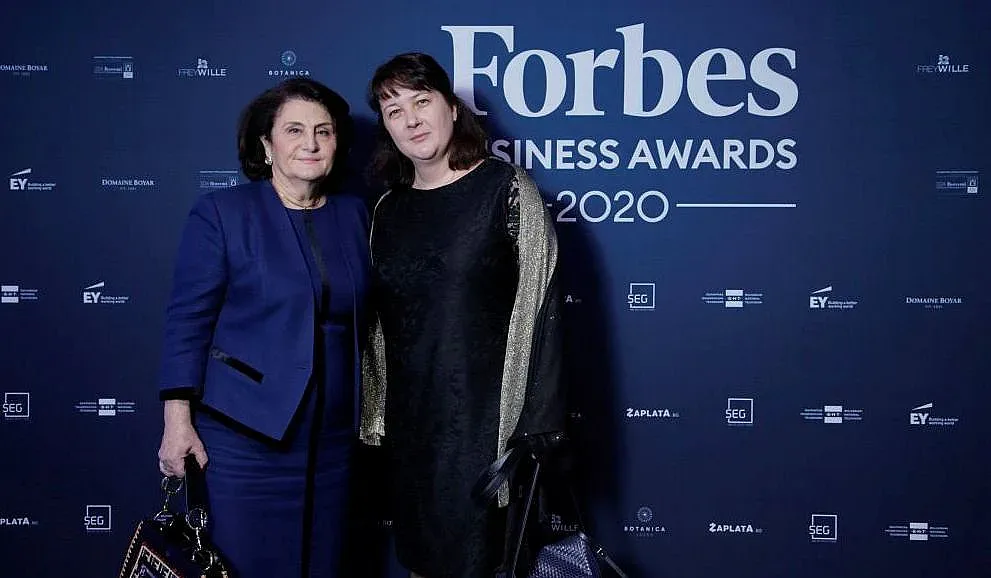Вижте кои взеха наградите на FORBES България