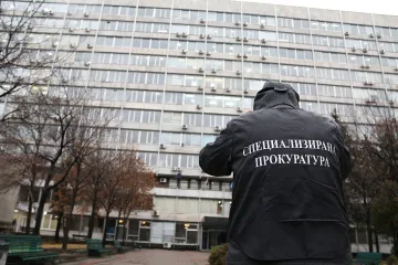 Шефът на Комисията по хазарта остава в ареста