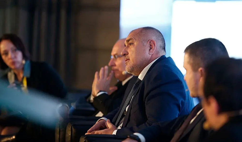 Властта се среща с бизнеса за касовите апарати