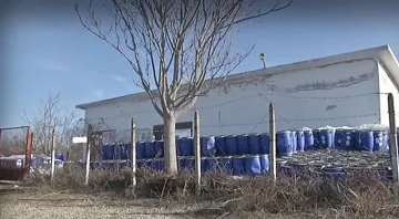 Хората в Карлуково полудяха заради опасни боклуци