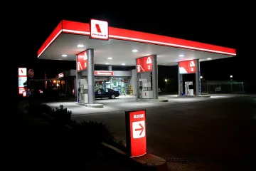 Въоръжен ограби бензиностанция в Труд