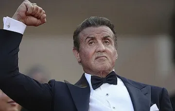 Сталоун се завръща с Роки в сериал