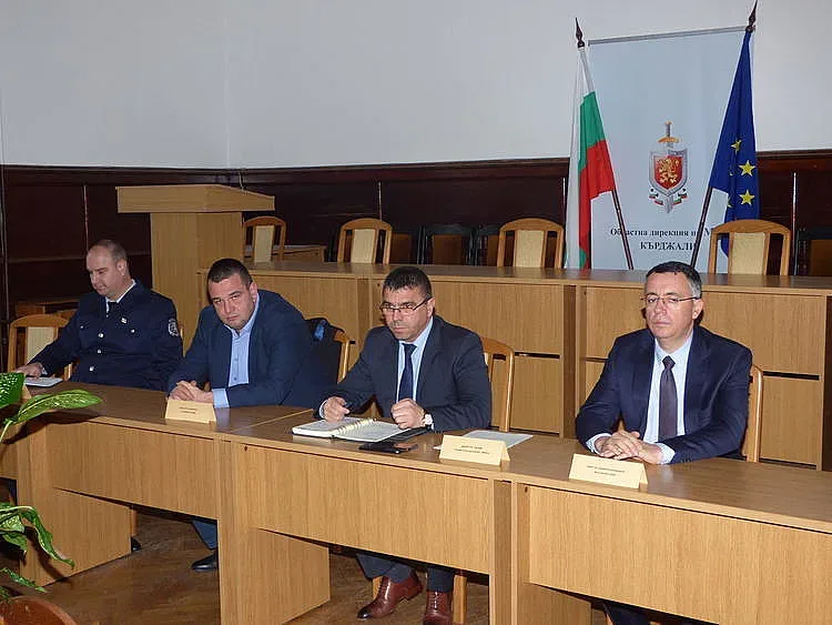Улесняват издаването на лични документи