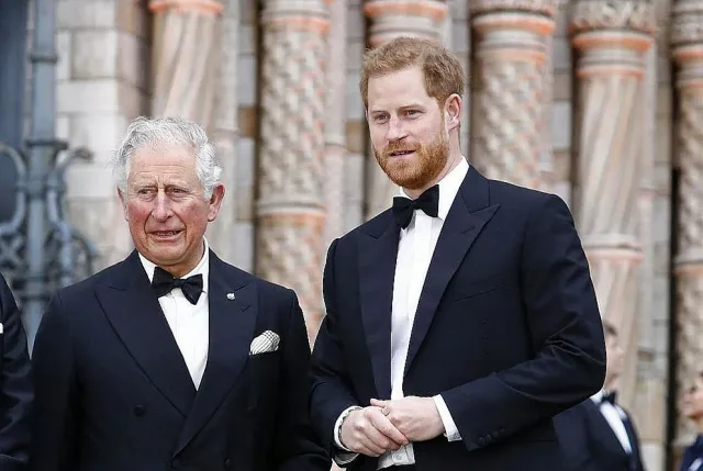 Хари с разтърсващи думи за Чарлз